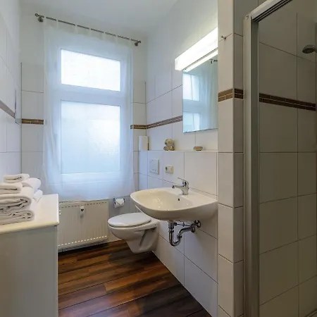 Ferienhaus Seeperle ヴァーレン